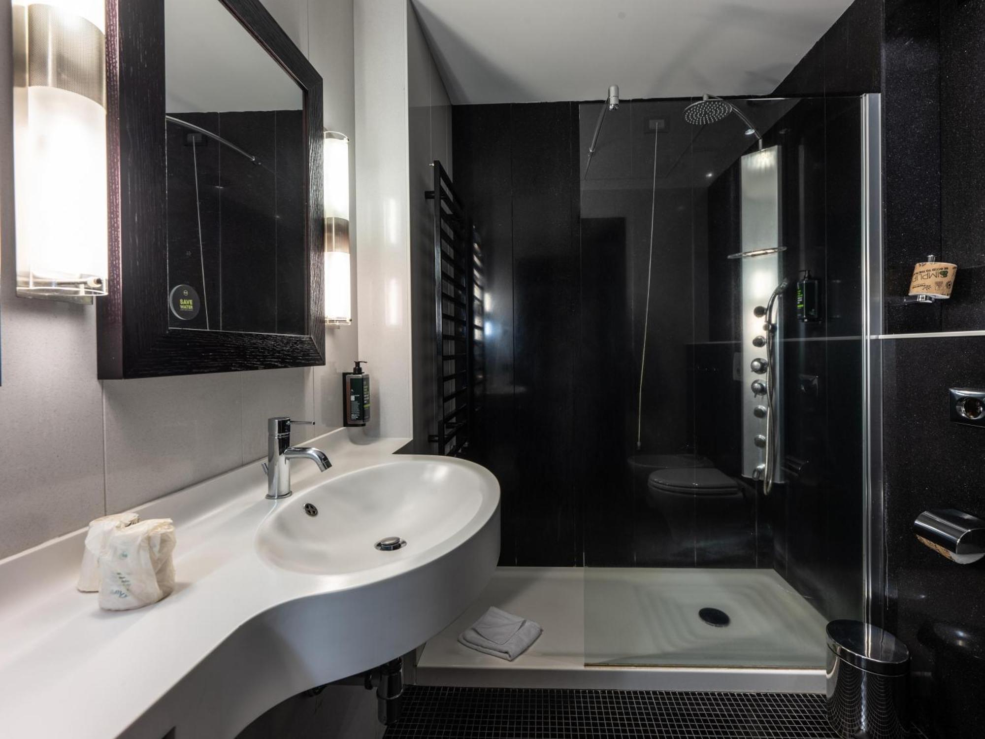 B&B Hotel 保尔格罗·托里尼斯 外观 照片