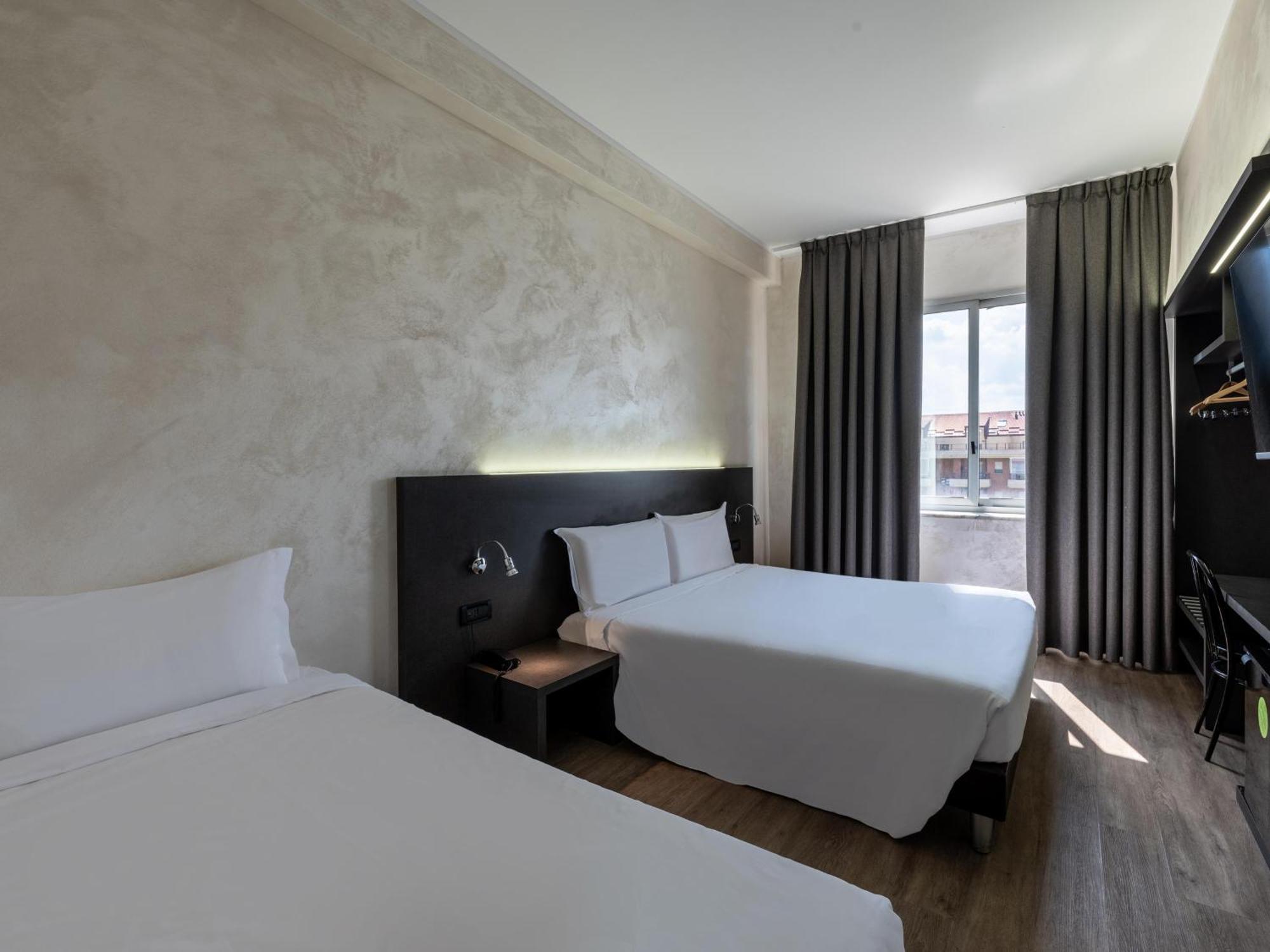 B&B Hotel 保尔格罗·托里尼斯 外观 照片
