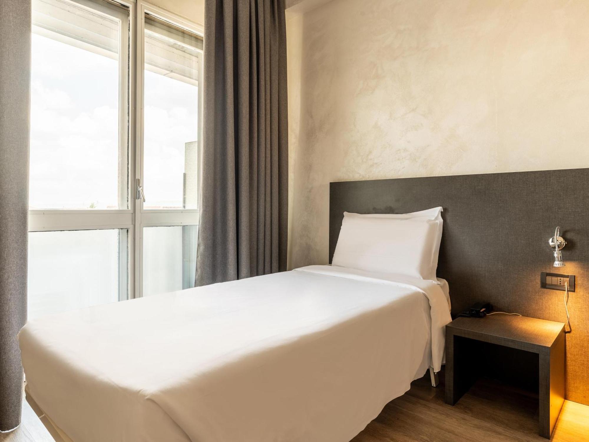 B&B Hotel 保尔格罗·托里尼斯 外观 照片