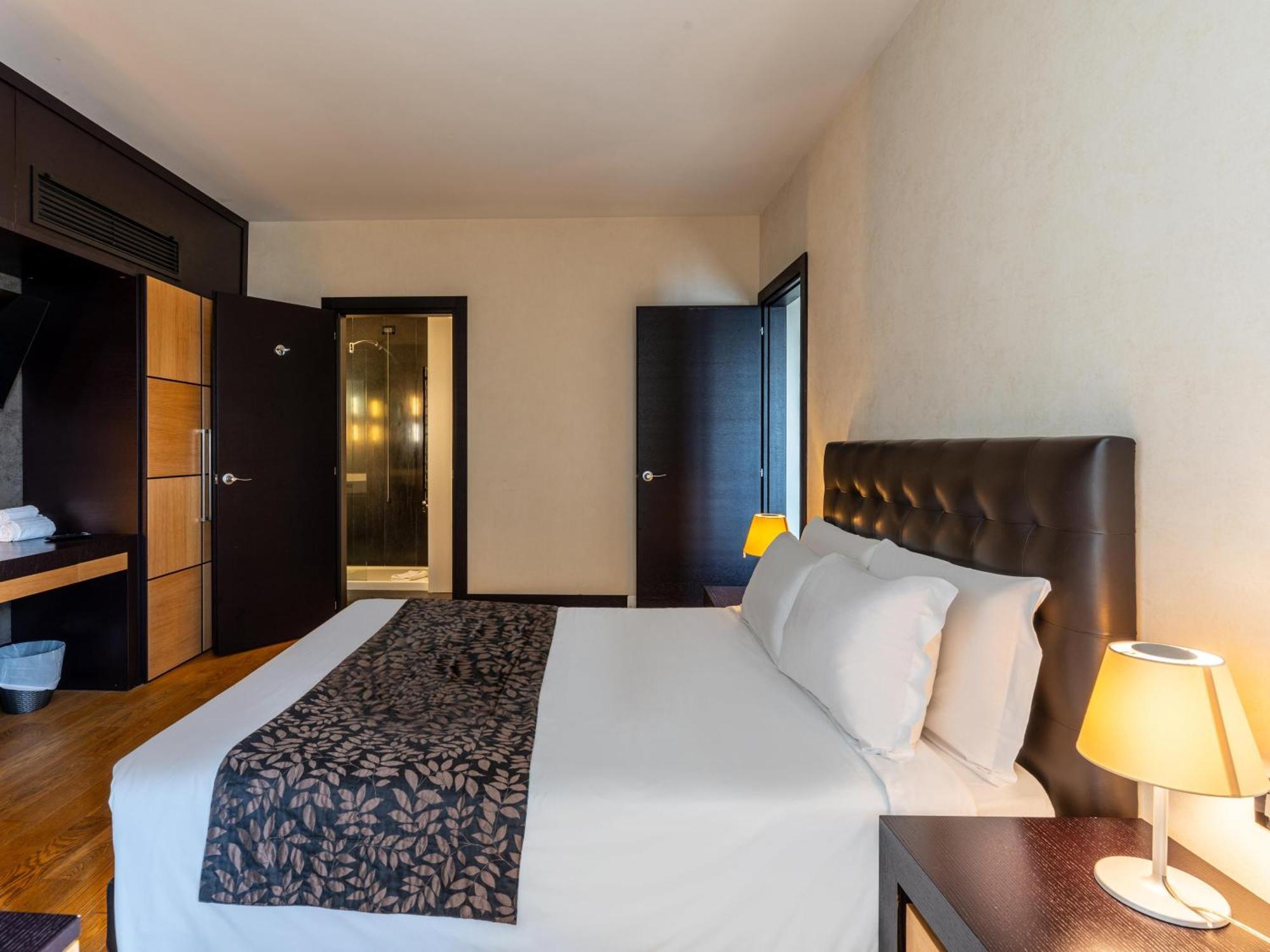 B&B Hotel 保尔格罗·托里尼斯 外观 照片